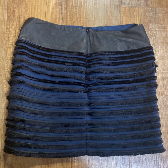 rag & bone Black/blue leather mini skirt with fringe size 2 - Picture 3 of 8